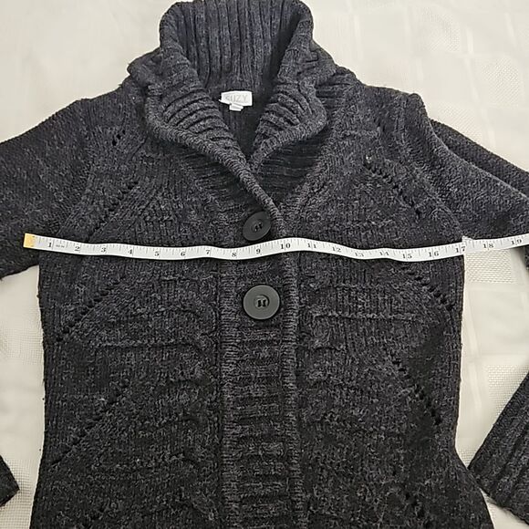 Suzy Shier Button-Down Long Sleeves Knitted Cardigan Sweater Gray Small - Picture 10 of 16